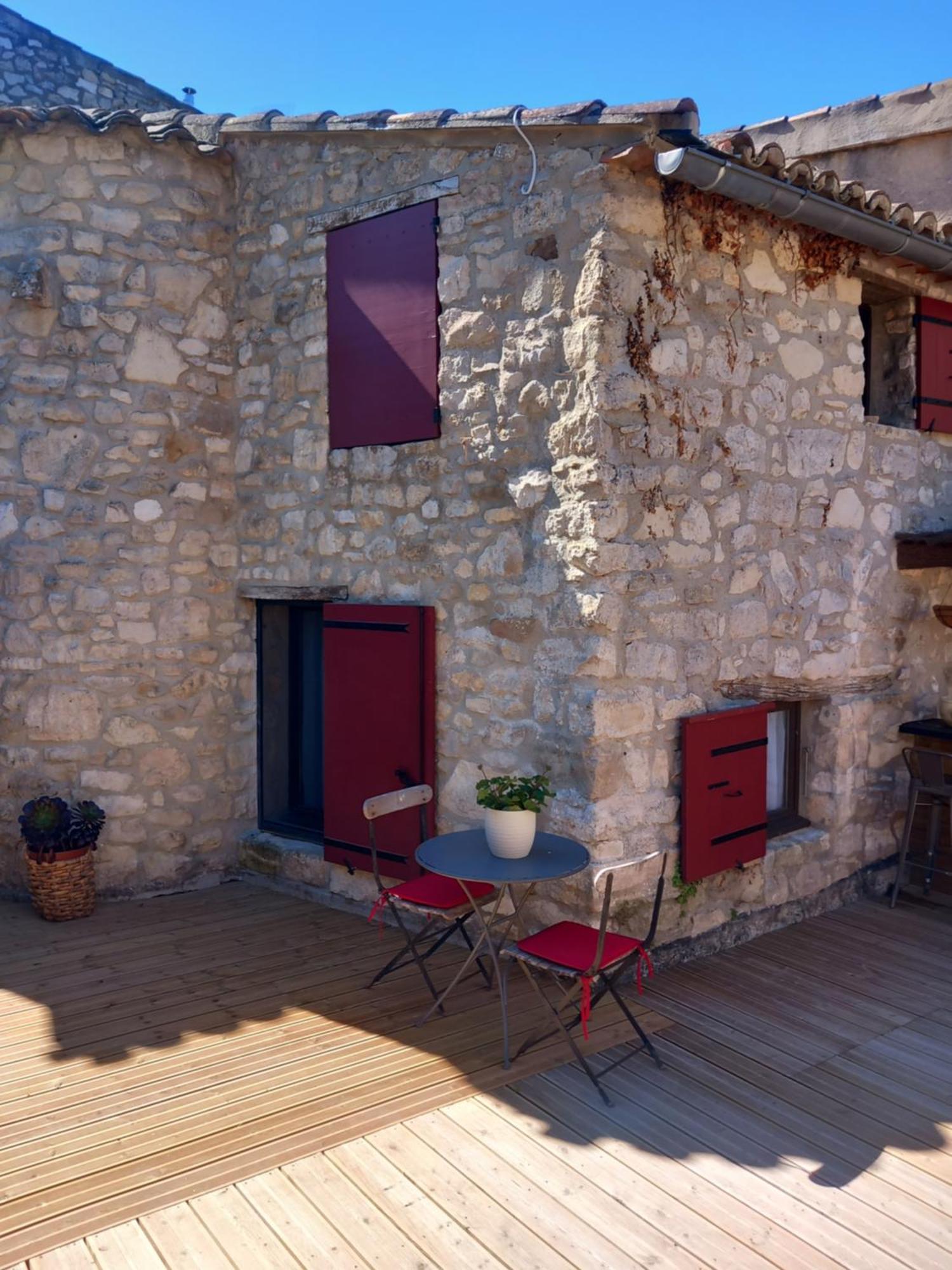 Chez Daniele Chambre Avec Jacuzzi Et Terrasse Privee Murs  Exteriér fotografie