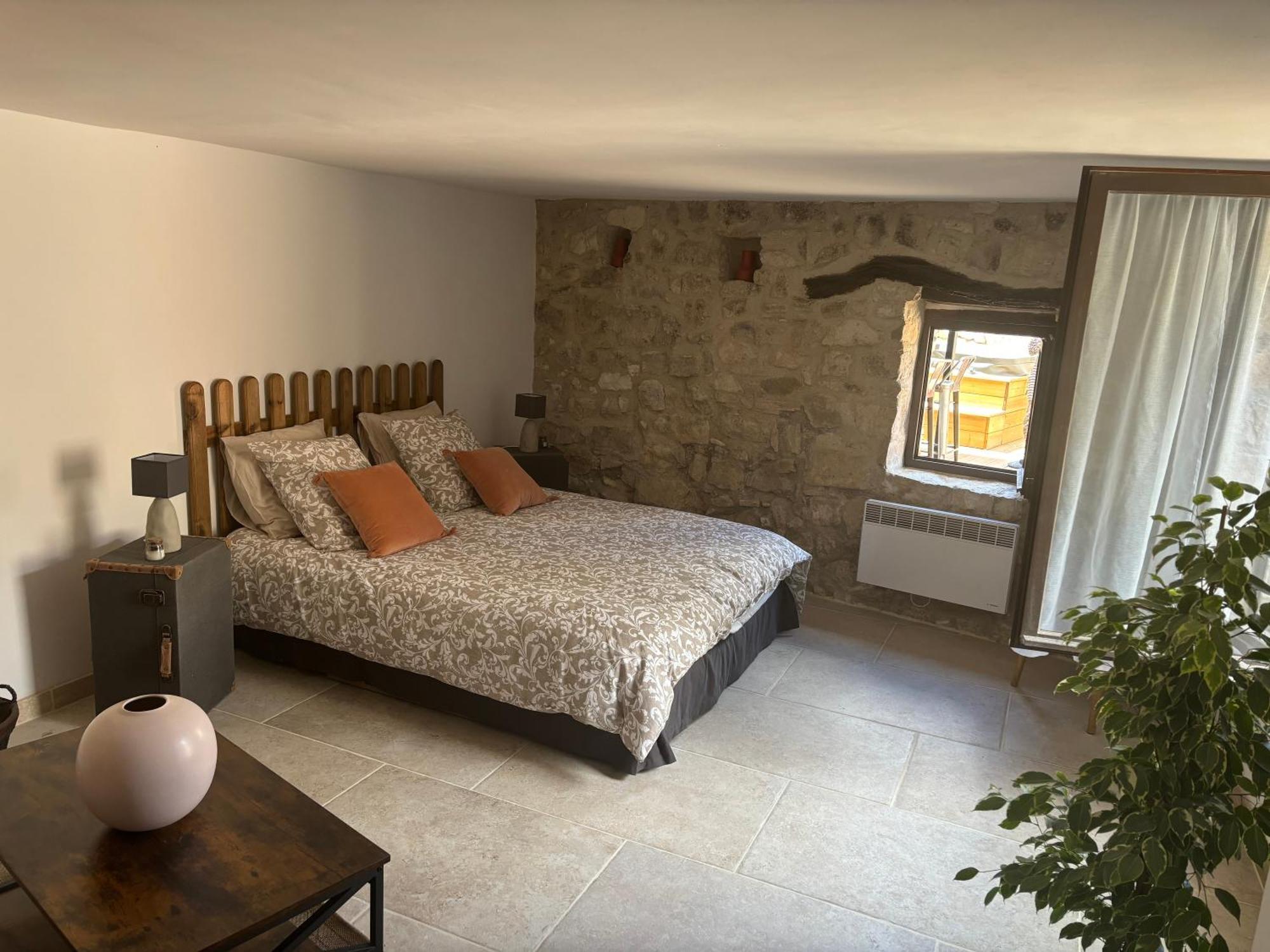 Chez Daniele Chambre Avec Jacuzzi Et Terrasse Privee Murs  Exteriér fotografie